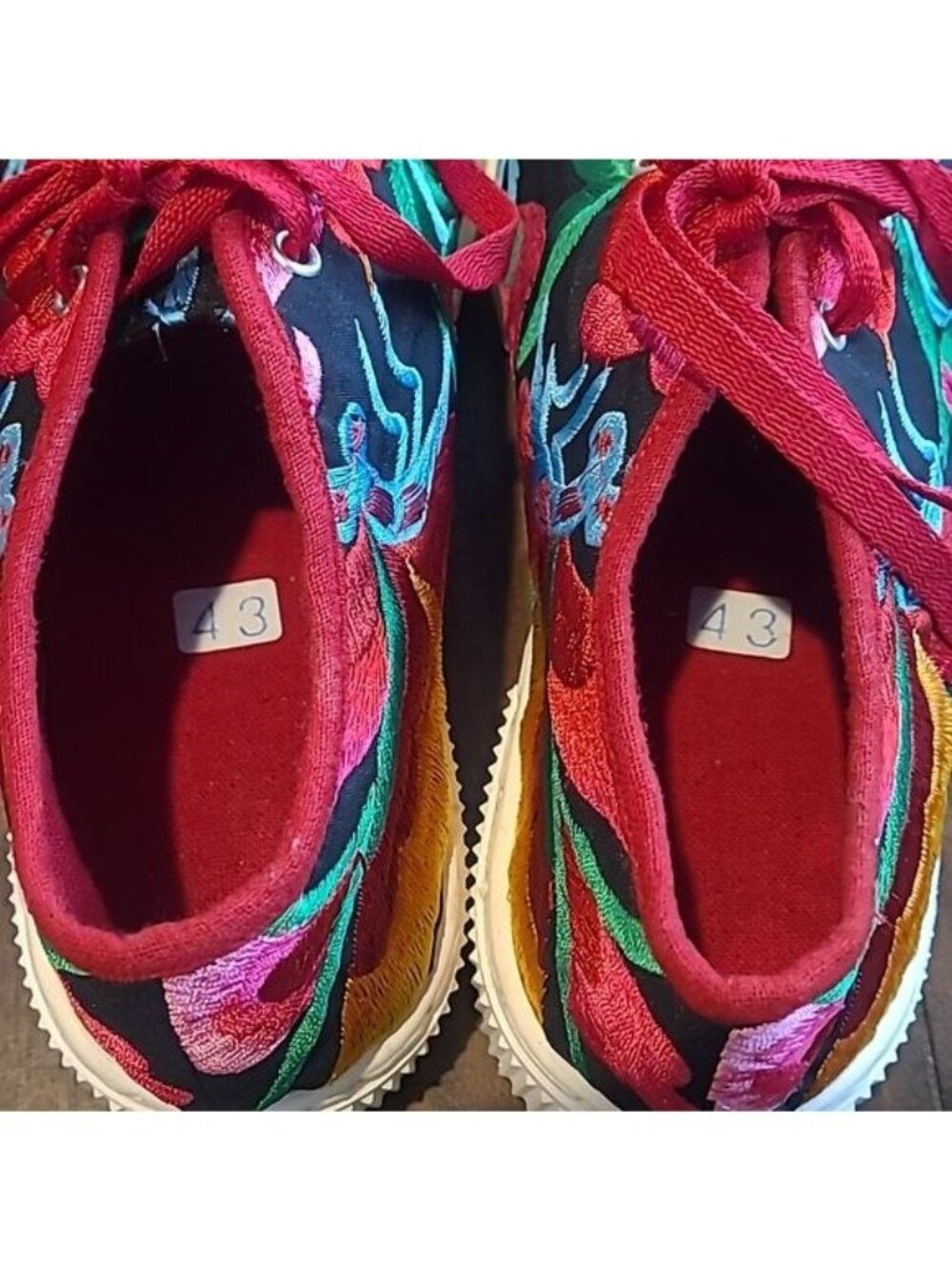Embroidered Bird & Butterfly Sneakers size 43, US 10.5 - Picture 4 of 6